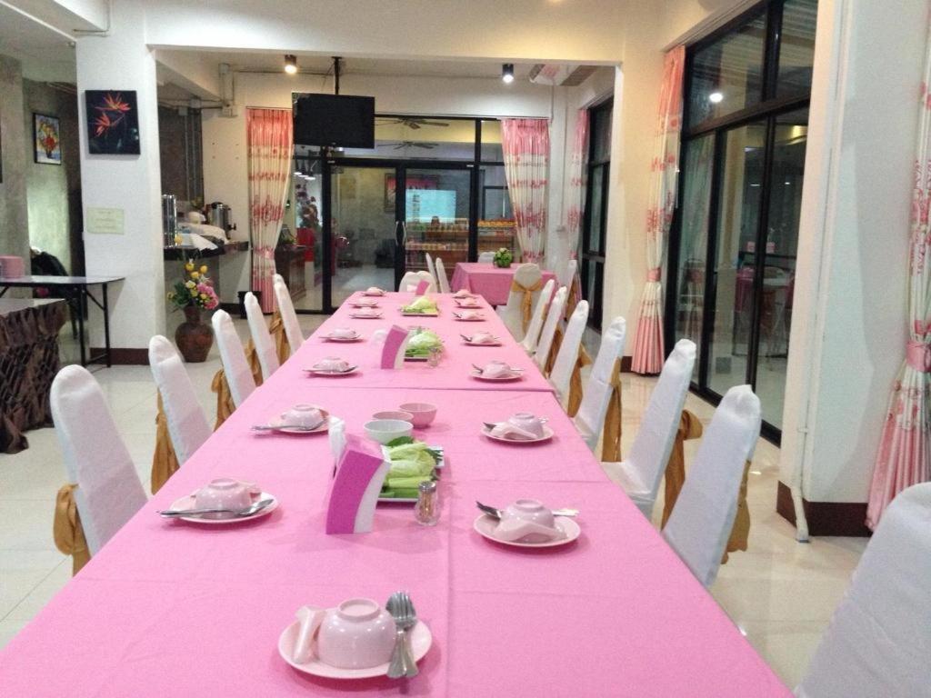 Pornsiri Hotel Sisaket Экстерьер фото