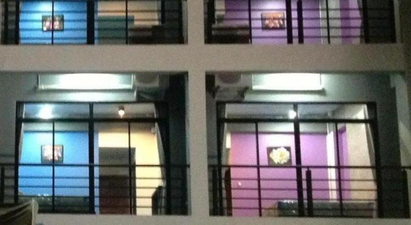 Pornsiri Hotel Sisaket Экстерьер фото